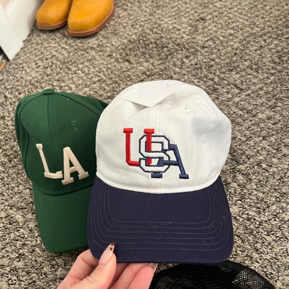 Hat bundle - Picture 2 of 4
